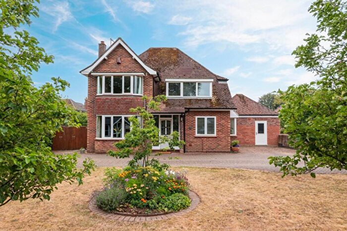 4 Bedroom Detached House For Sale In Burrell Close, Holt, NR25