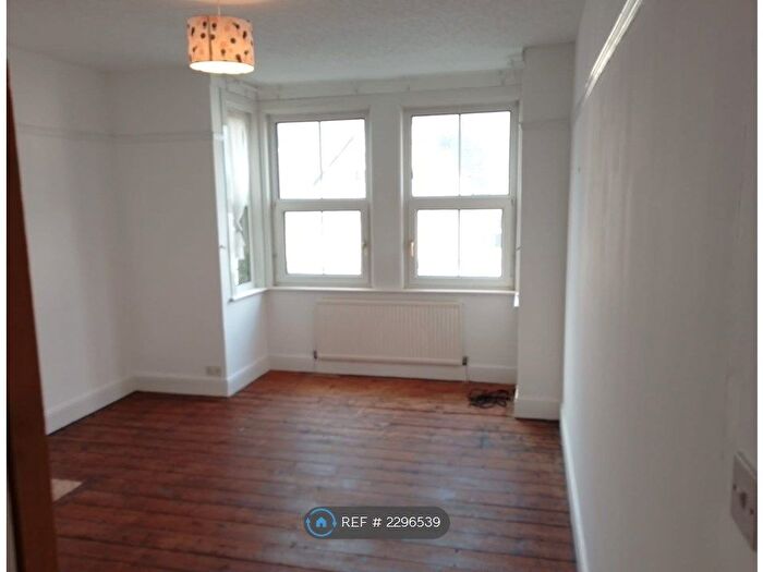 4 Bedroom Terraced House To Rent In Caerleon Road, Newport, NP19