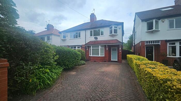 2 Bedroom Semi-Detached House To Rent In The Crescent, Stockport, SK3