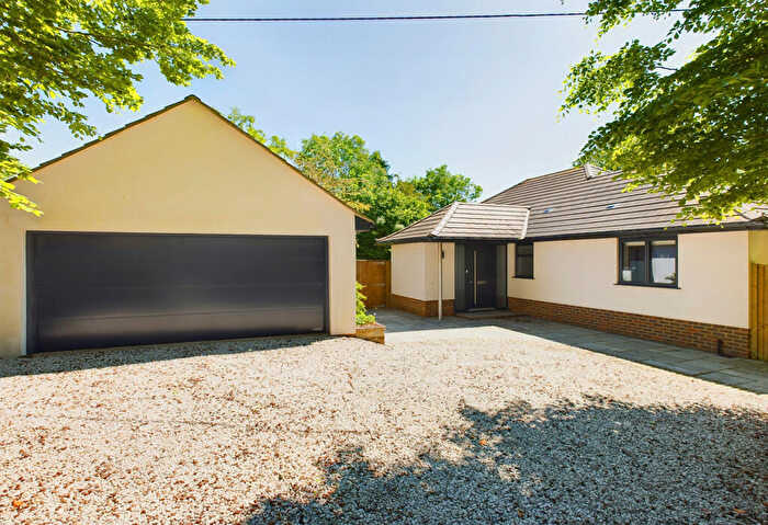 3 Bedroom Detached Bungalow For Sale In Hedge Corner Blendworth, Horndean, Hampshire, PO8