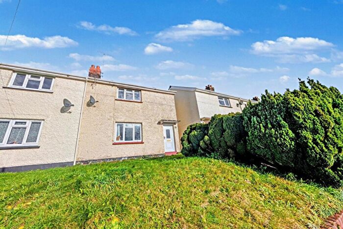 3 Bedroom End Of Terrace House For Sale In Blandford, DT11