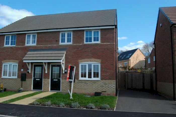 3 Bedroom Semi-Detached House To Rent In Cowley Meadow Close, Crick, Northampton NN6