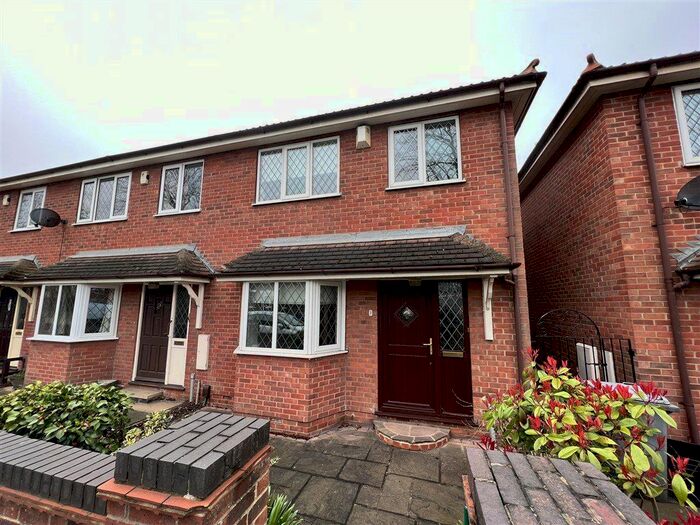 3 Bedroom Terraced House To Rent In Beverley Gardens, Dodsworth Avenue, York, YO31