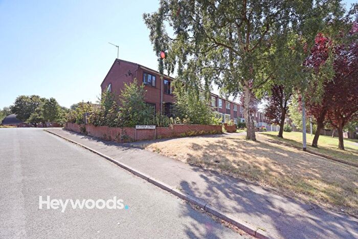 3 Bedroom Town House For Sale In Victoria Street, Silverdale, ST5