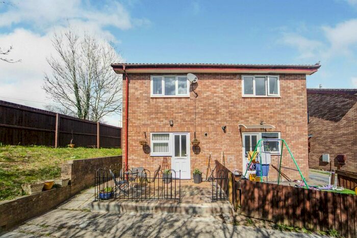2 Bedroom House To Rent In Clos Pantglas, Trethomas, Caerphilly, CF83