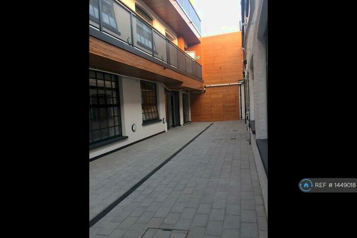 1 Bedroom Flat To Rent In Woodrow, London, SE18