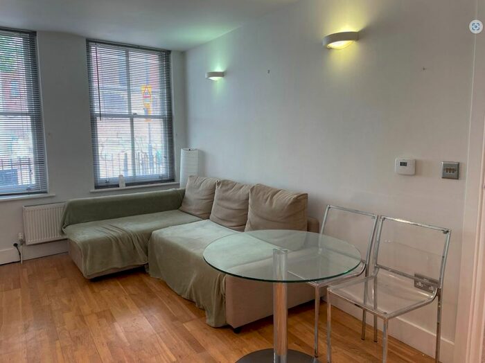 1 Bedroom Flat To Rent In Landor Road, London, SW9