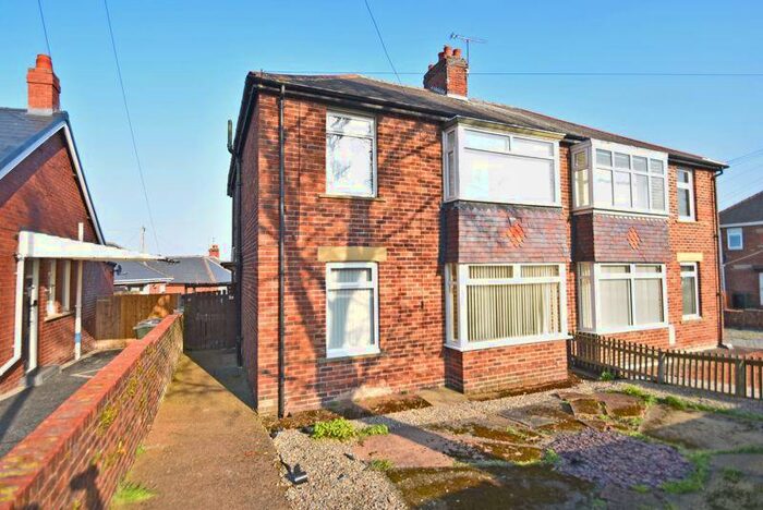 2 Bedroom Flat To Rent In Billy Mill Avenue, North Shields, NE29