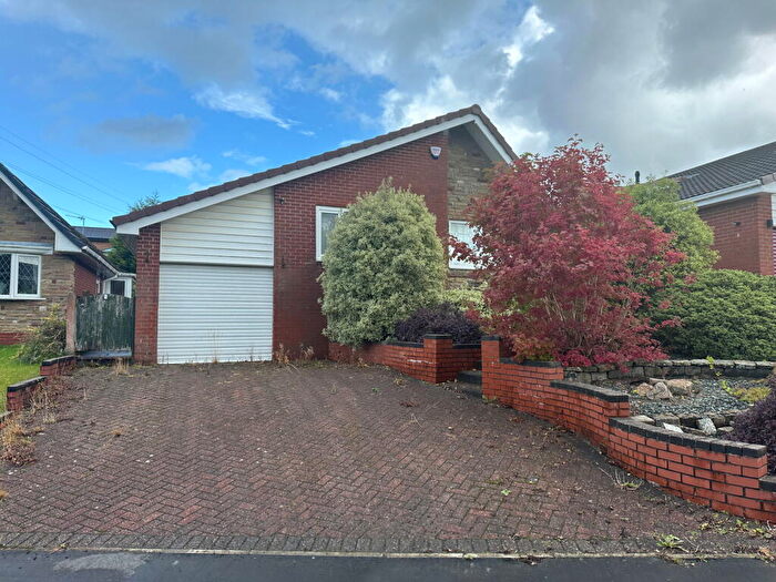 3 Bedroom Detached Bungalow For Sale In Kirkdale Drive, Royton, Oldham, OL2