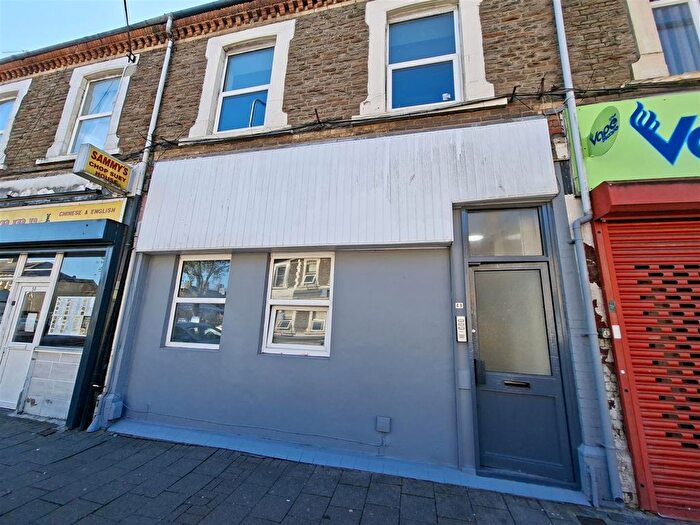 2 Bedroom Flat To Rent In Splott Road, Cardiff, CF24