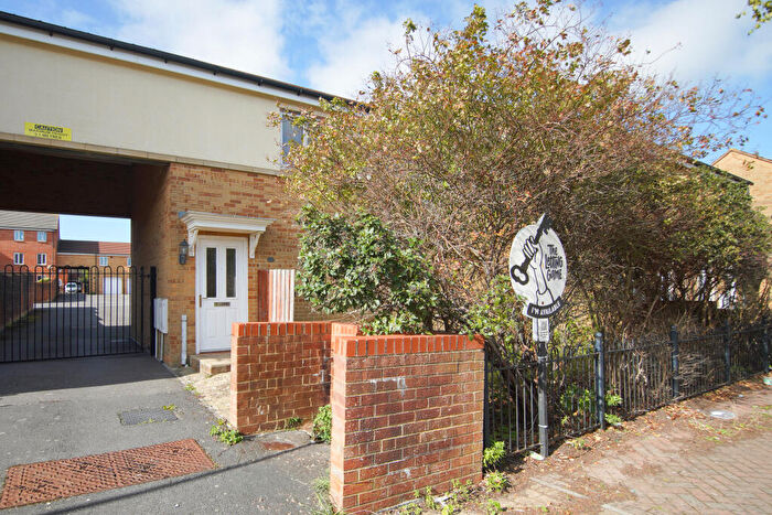 2 Bedroom House To Rent In Hazel Grove, Horfield, BS7