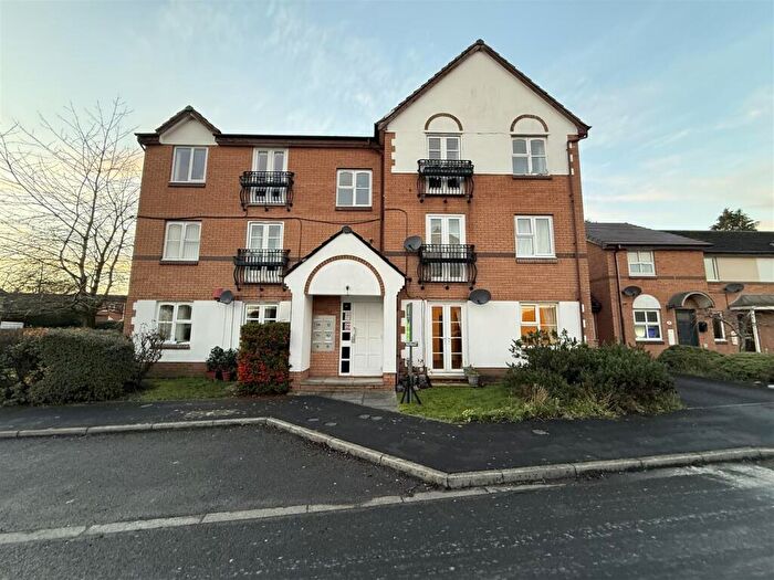 2 Bedroom Flat For Sale In Marske Grove, Darlington, DL3
