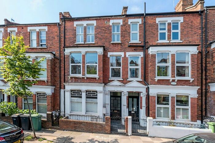 1 Bedroom Flat To Rent In Agincourt Road, London, NW3