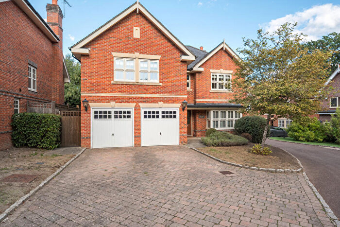 4 Bedroom Detached House For Sale In Woodham Gate, Woodham, GU21