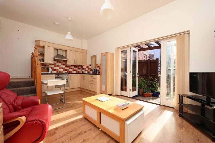 1 Bedroom Flat For Sale In Elton Lane, Bristol, BS7