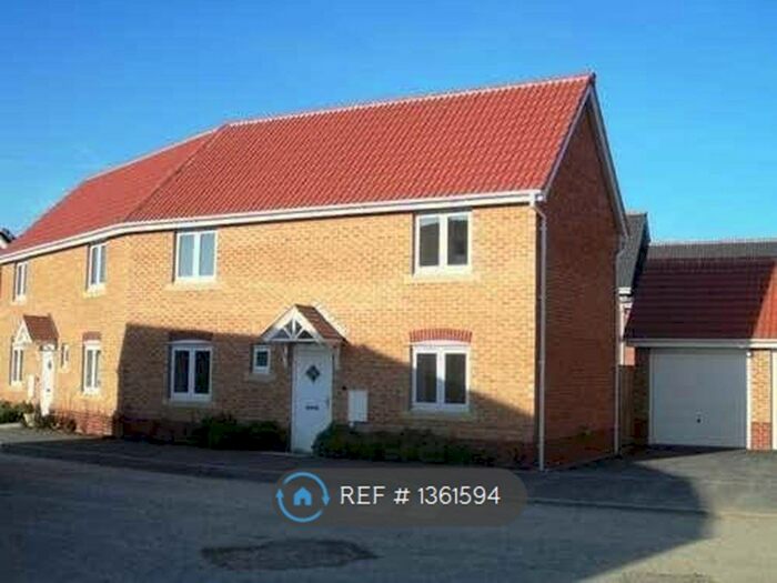 3 Bedroom Semi-Detached House To Rent In Moody Close, Beeston, Nottingham, NG9