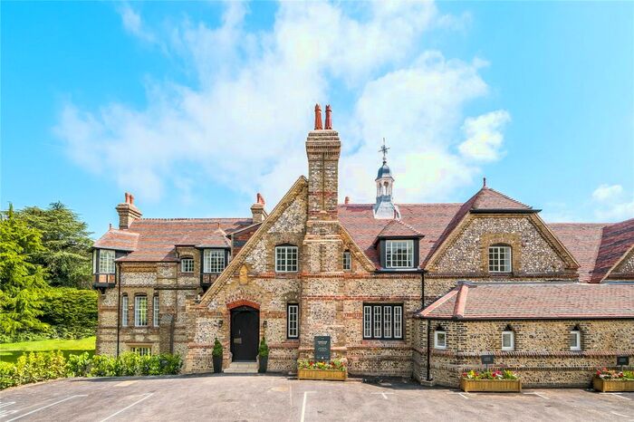 2 Bedroom Flat For Sale In Fawkham Manor, Manor Lane, Fawkham, Longfield, DA3