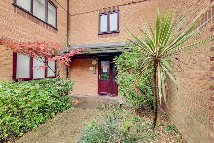2 Bedroom Flat To Rent In Jack Clow Road, West Ham, London, E15