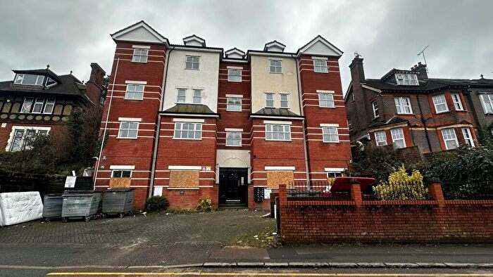 1 Bedroom House To Rent In Madina House -, Downs Road, Luton, Bedfordshire, LU1