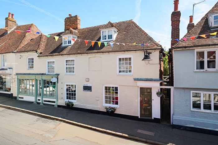 4 Bedroom End Of Terrace House For Sale In High Street, Charing, TN27