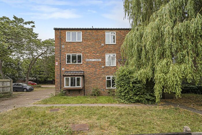 2 Bedroom Flat For Sale In Beachborough Road, Bromley, BR1