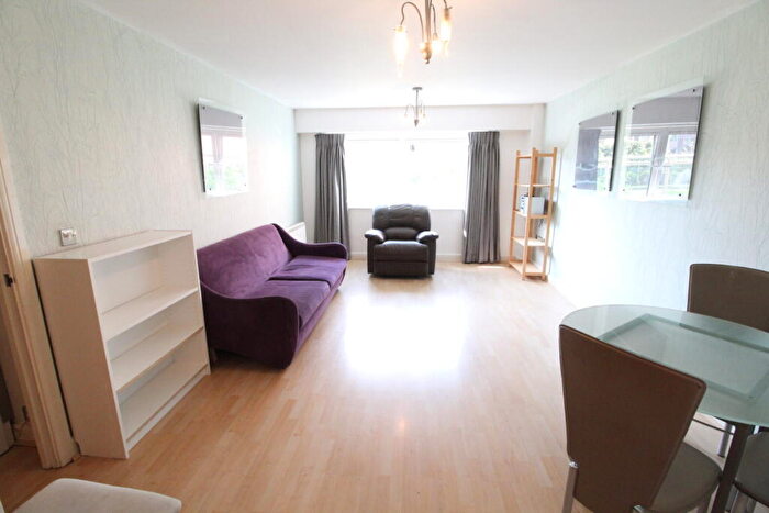 2 Bedroom Apartment To Rent In Royal Plaza, Westfield Terrace, Sheffield, S1