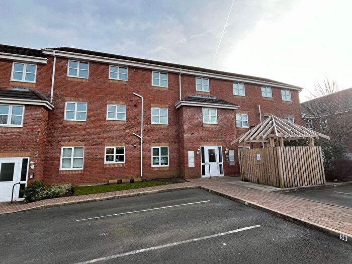 2 Bedroom Flat For Sale In Delph Drive, Burscough, L40