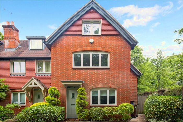 5 Bedroom End Of Terrace House To Rent In Chilbolton Avenue, Winchester, Hampshire, SO22