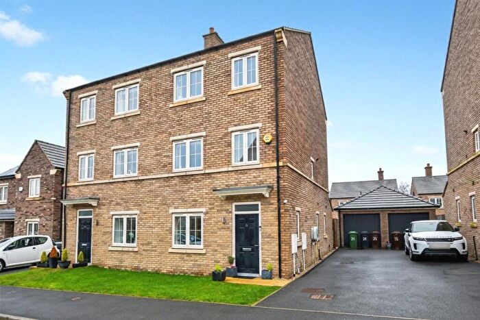 4 Bedroom Semi-Detached House For Sale In Naylor Avenue, Yeadon, Leeds, West Yorkshire, LS19