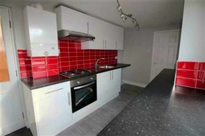 1 Bedroom Flat To Rent In Sherwood Court, Derby Road, Chesterfield, Derbyshire, S40