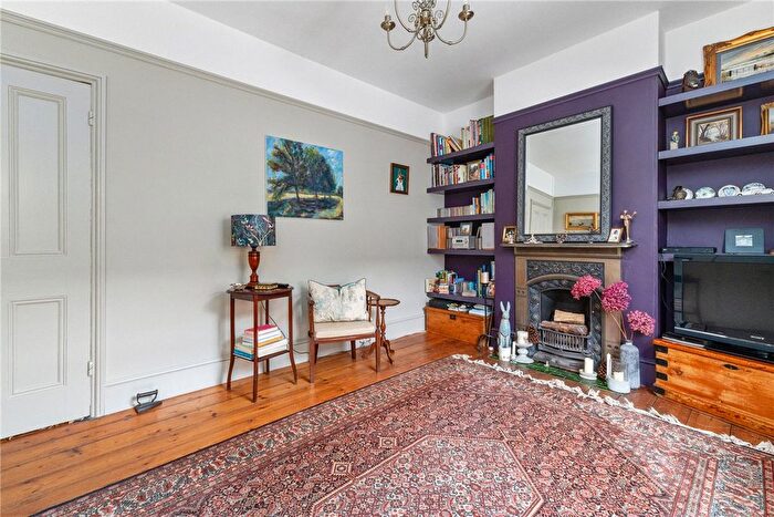 2 Bedroom Semi-Detached House For Sale In Selwyn Road, Cambridge, CB3