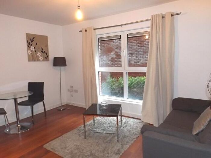 1 Bedroom Apartment To Rent In , Upper Allen Street, S3