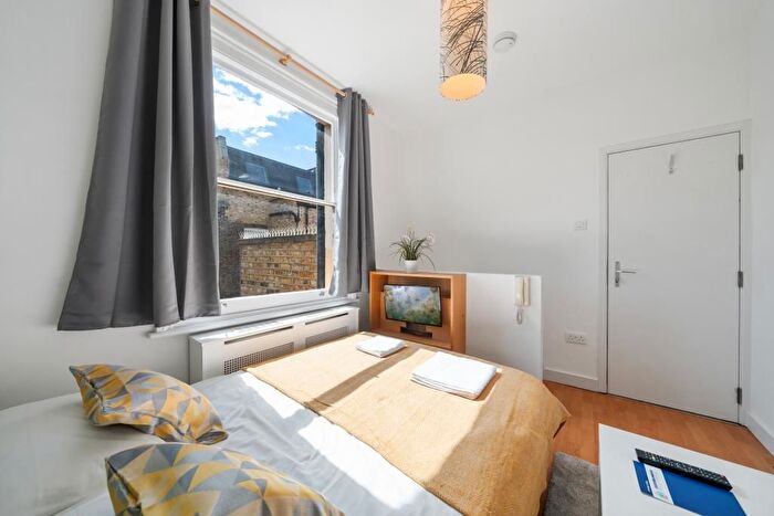 Studio To Rent In Fairholme Road, West Kensington, London, W14