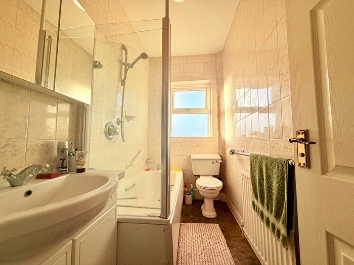 1 Bedroom House To Rent In Wellmeadow Road, SE6