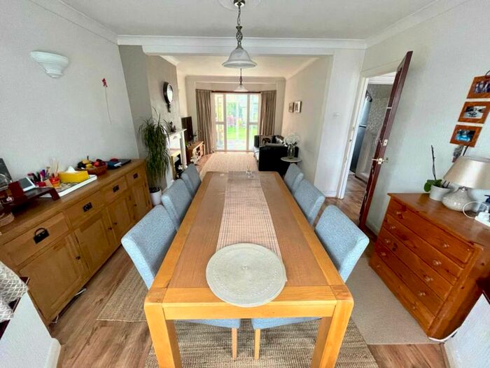 3 Bedroom End Of Terrace House To Rent In Seymour Avenue, Morden, SM4