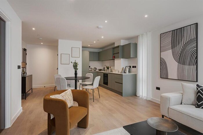 1 Bedroom Flat To Rent In The Willows, Windsor Bridge Road, Bath, BA2