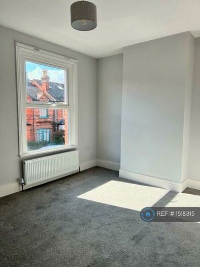 3 Bedroom Terraced House To Rent In Kings Rd, Reading, RG4