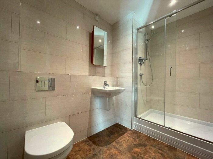 6 Bedroom Apartment To Rent In Ecclesall Road, Sheffield, S11