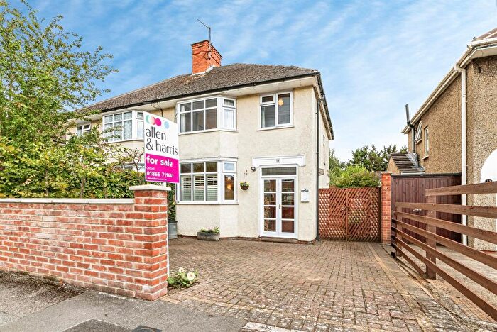 3 Bedroom Semi-Detached House For Sale In Mayfair Road, Oxford, OX4
