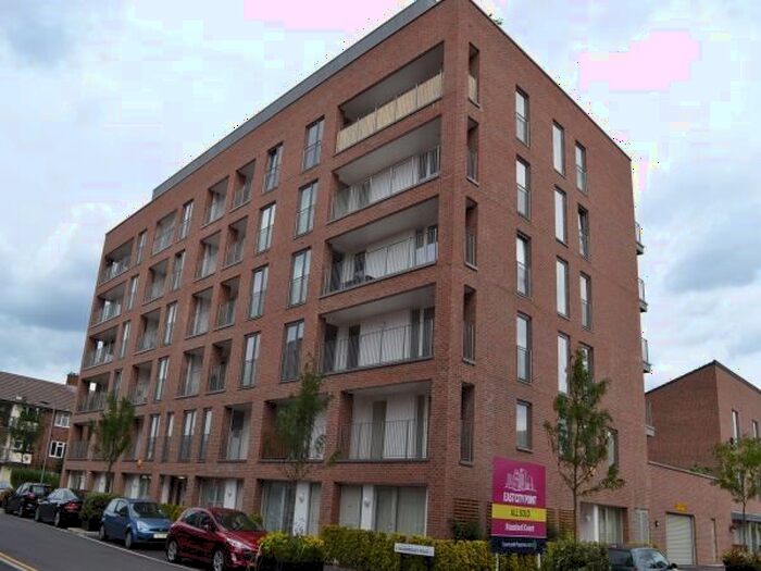 2 Bedroom Flat To Rent In Callisto Court, Docklands, E16