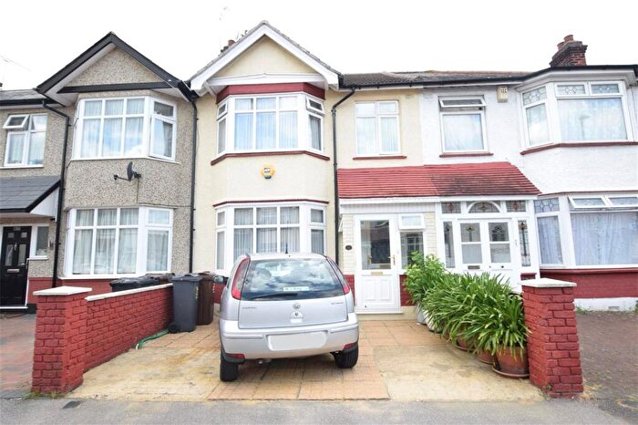 3 Bedroom Terraced House For Sale In Wadeville Avenue, Chadwell Heath, RM6