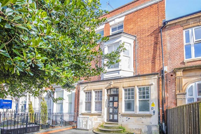1 Bedroom House To Rent In Castilian Street, Northampton, NN1