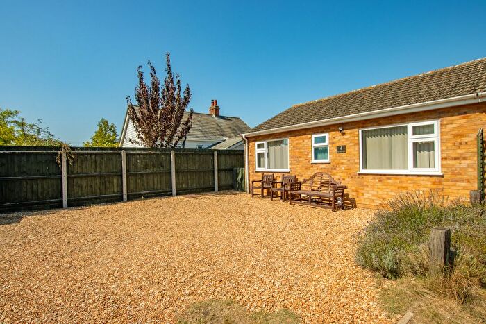 2 Bedroom Semi-Detached Bungalow For Sale In Sea Close, Heacham, PE31