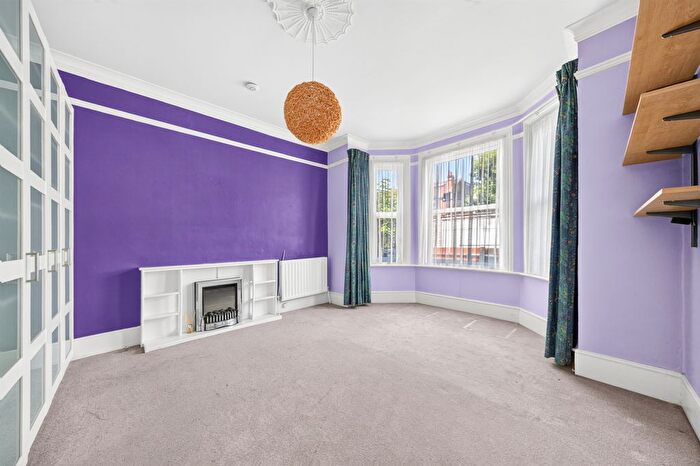 1 Bedroom Flat For Sale In Dorset Road, Ealing, W5