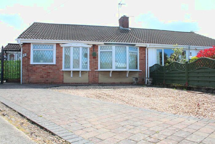 2 Bedroom Semi-Detached Bungalow To Rent In Kentmere Drive, York, YO30
