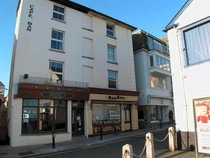 1 Bedroom Flat To Rent In The Strand, Brixham TQ5