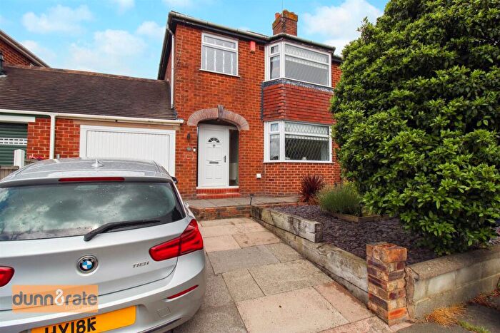 3 Bedroom Semi-Detached House For Sale In Derek Drive, Birches Head. Stoke-On-Trent, ST1