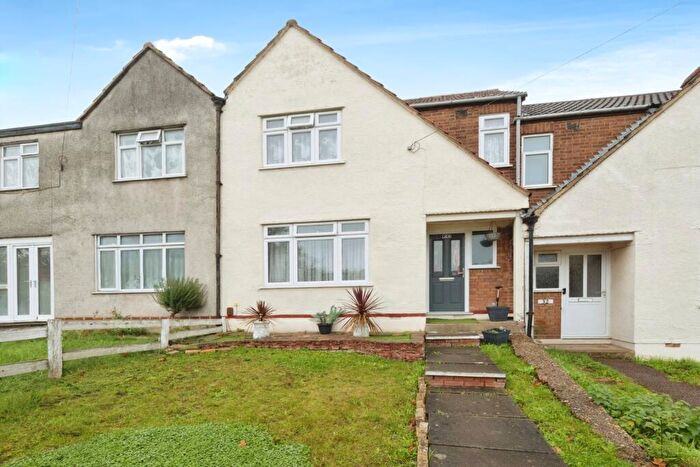 3 Bedroom Terraced House For Sale In Drayton Road, Bletchley, Milton Keynes, Buckinghamshire, MK2