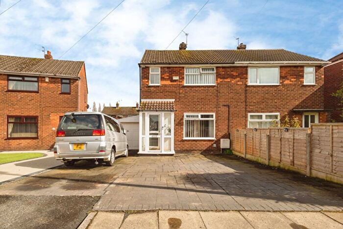 3 Bedroom Semi-Detached House For Sale In Palmerston Road, Denton, Manchester, Greater Manchester, M34