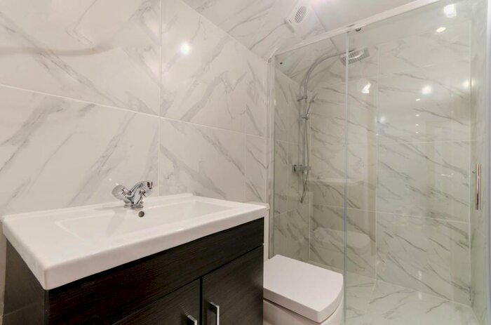 1 Bedroom Flat To Rent In Church Road, New Malden, Worcester Park, KT4